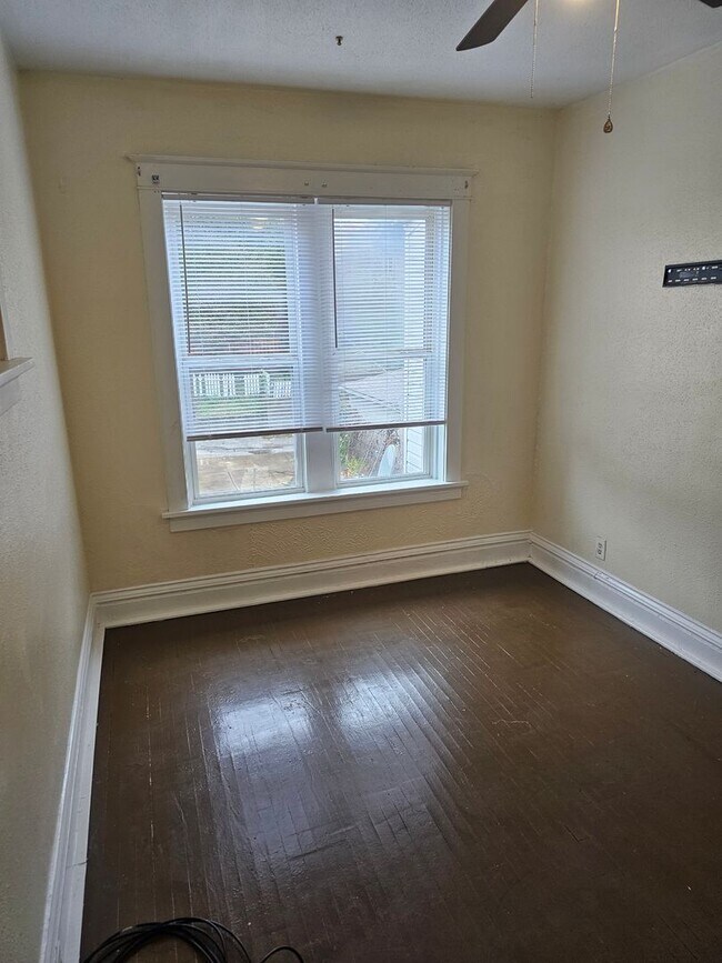 Building Photo - 4415 Nebraska Ave