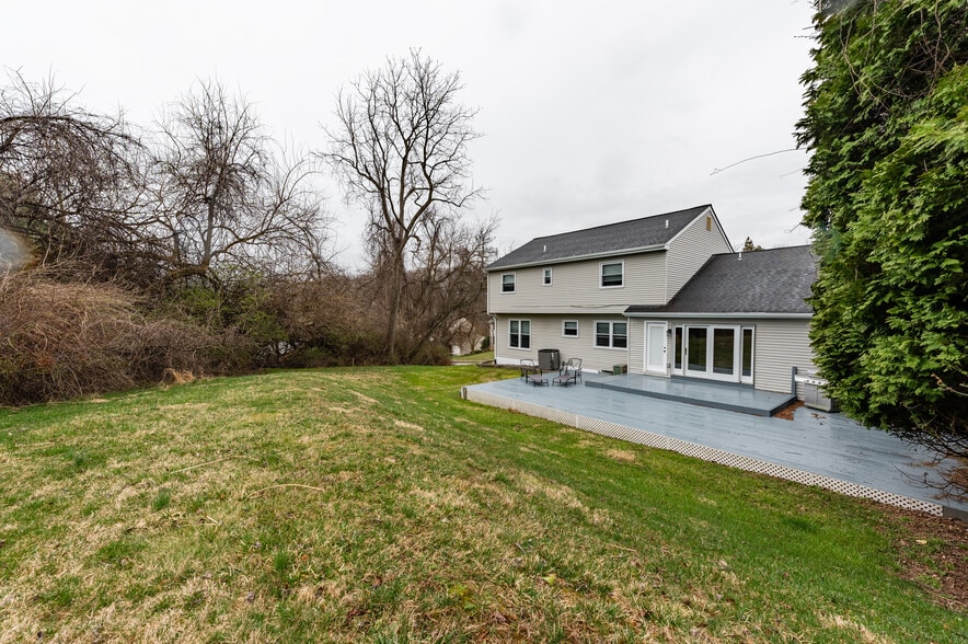 Building Photo - 111 Belmont Dr