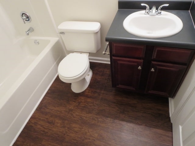 Building Photo - 6372 Daniell Springs Dr