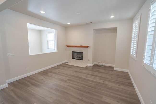 Building Photo - COMING SOON! Charming 3-Bedroom Home in Va...