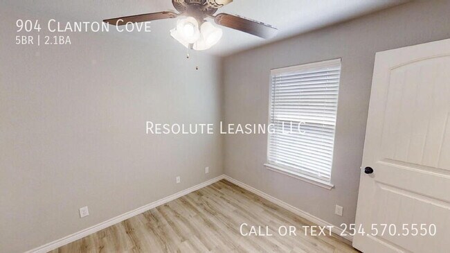 Building Photo - 904 Clanton Cove