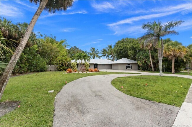 Building Photo - 53 N Sewalls Point Rd
