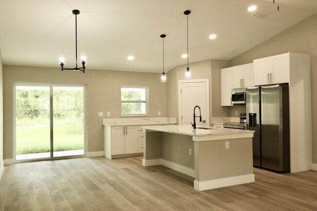 Building Photo - 345 Malauka Loop