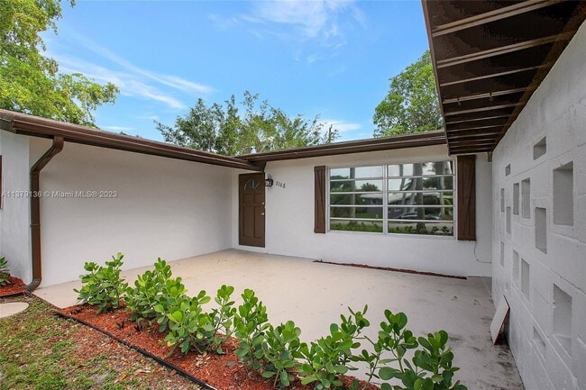 Building Photo - 5386 Balsam Terrace