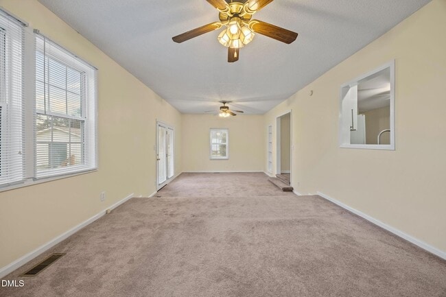 Building Photo - 131 Fairview Village Rd