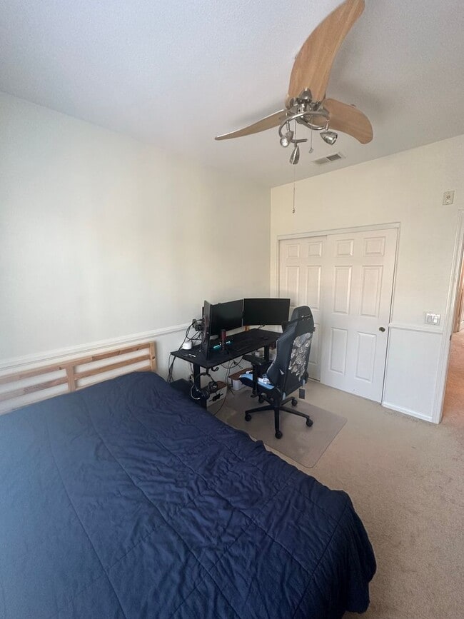 Building Photo - Stunning 3-Bedroom, 2.5-Bath Townhome in the Heart of Torrey Highlands – A Must-See!