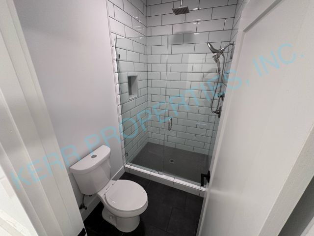 Building Photo - LOCATING OCCUPANTS FOR THE HOMEOWNERS! Charming 3-Bed Home with 3.5 Baths in Vibrant NE Portland ...