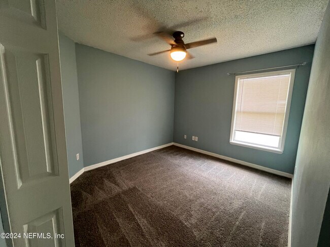 Building Photo - 250 Brookchase Ln