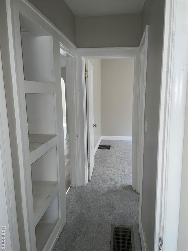 Building Photo - 14510 Asbury Park