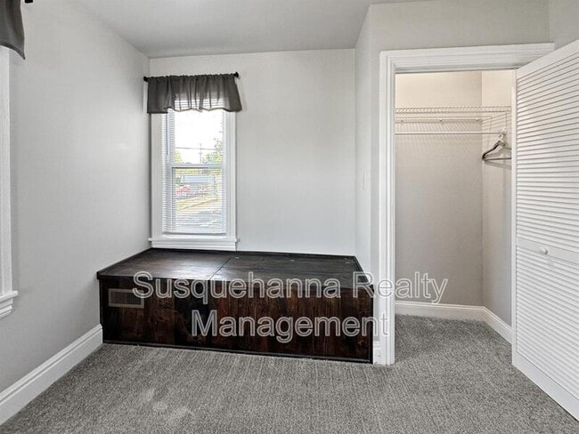 Building Photo - 2871 Horseshoe Pike