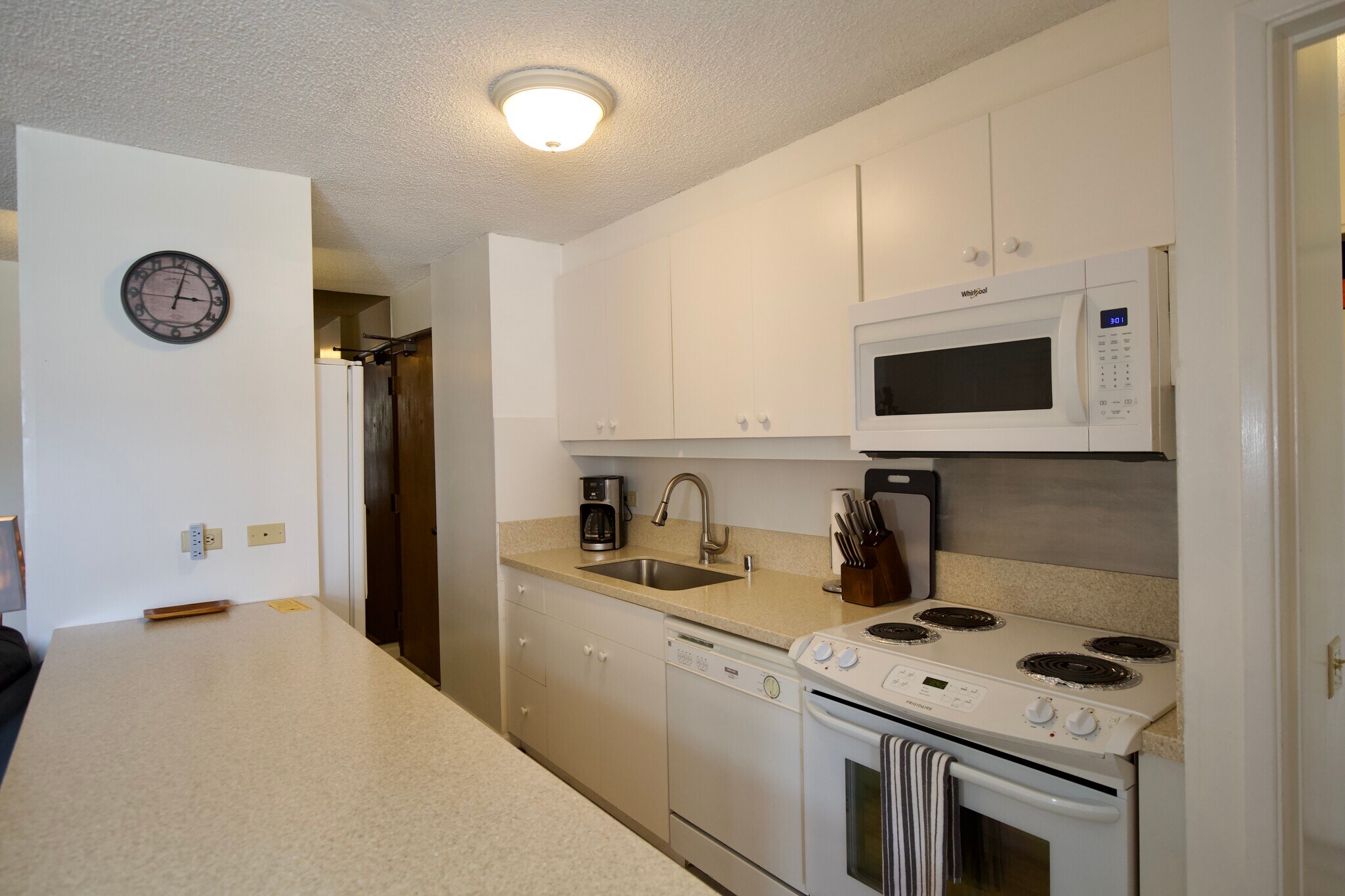 Building Photo - 1778 Ala Moana Blvd