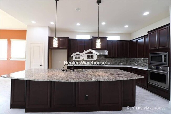 Building Photo - 2902 Iris Gable Ct