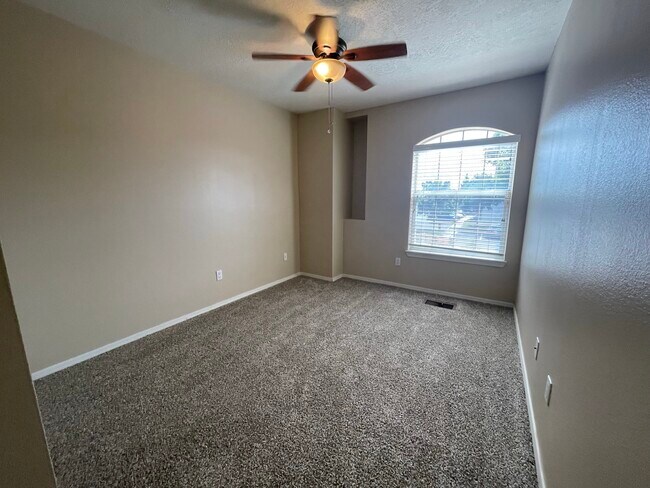 Building Photo - 7051 Natalie Janae Ln NE