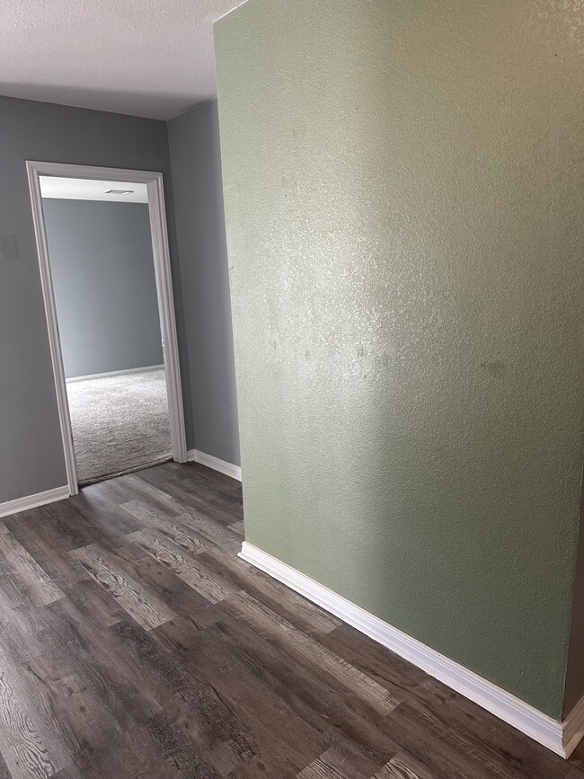 Building Photo - 15638 Del Norte Dr