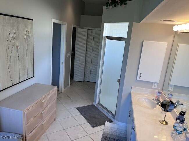 Building Photo - 14944 Hickory Greens Ct
