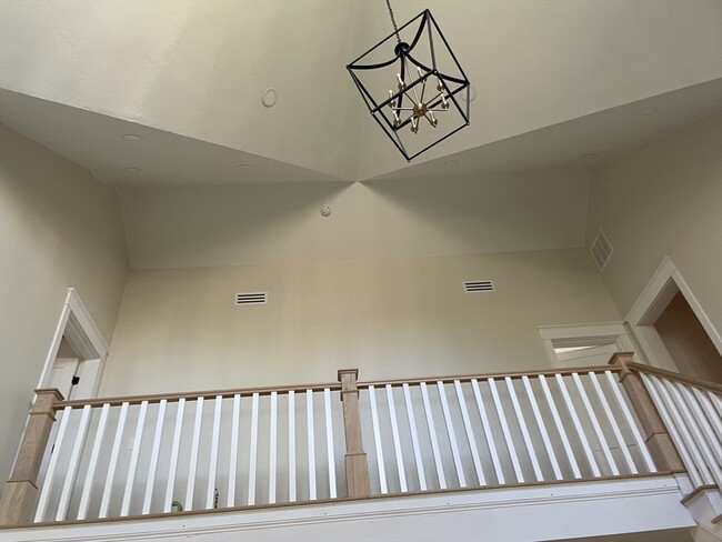 Building Photo - 1 Lamoureux Ln