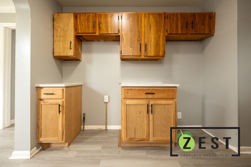 Building Photo - PRE-LEASING NOW!!!