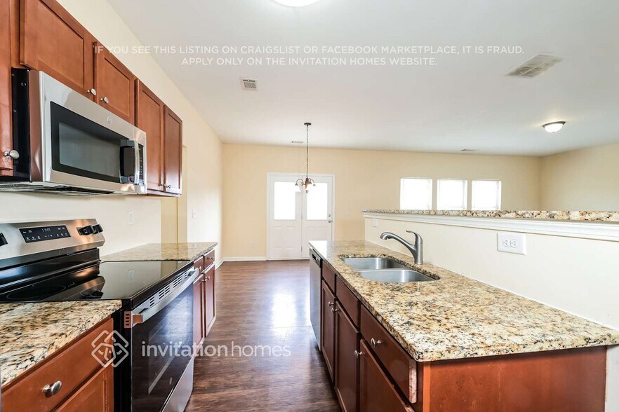 Building Photo - 4312 Violet Way Ct