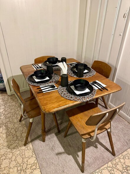 Building Photo - 1200 N Orange St