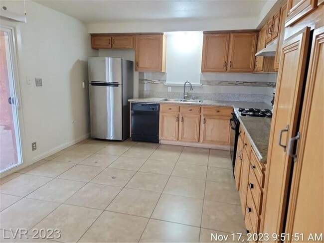 Building Photo - COMING SOON -- Ready no later than End of April