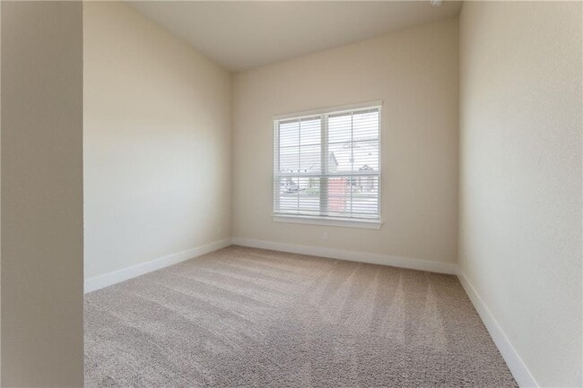 Building Photo - 178 Brooks Ranchi Dr