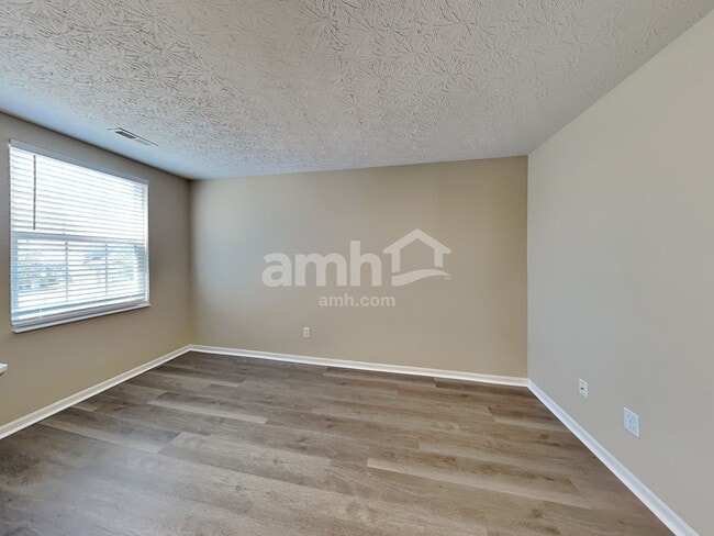 Building Photo - 2550 Allegro Ln