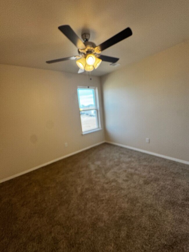 Building Photo - New construction!!! Beacon Pointe 3/2/2 $250.00 off 1st month's rent