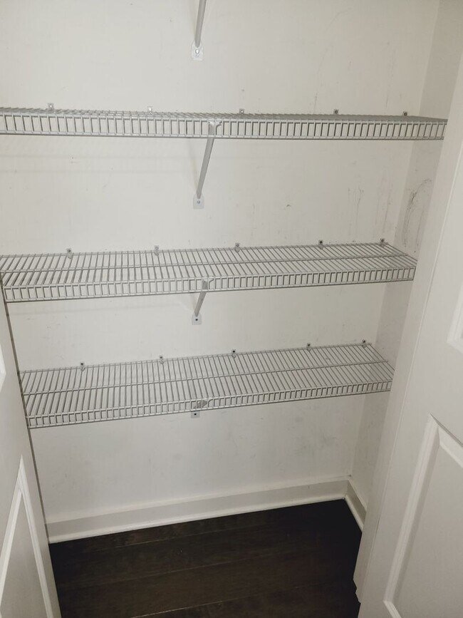 Building Photo - 4417 Tuckahoe Ln