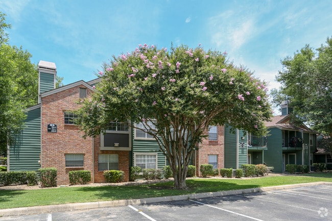 Building Photo - Belmont Place