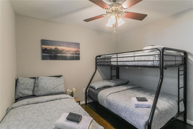 Building Photo - 99 Ericson St SE