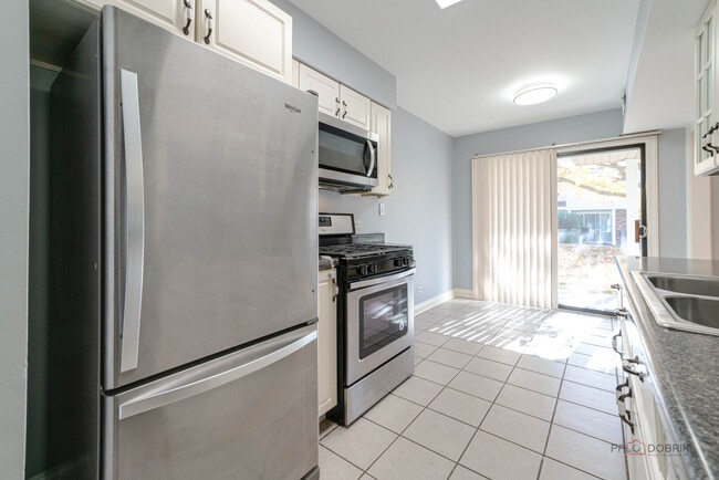 Building Photo - 365 Jefferson Ct