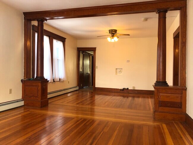 Building Photo - 490 Manville Rd