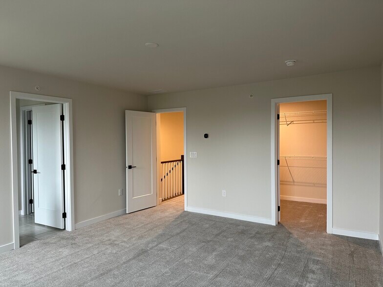 Building Photo - 182 Mahogany Ln