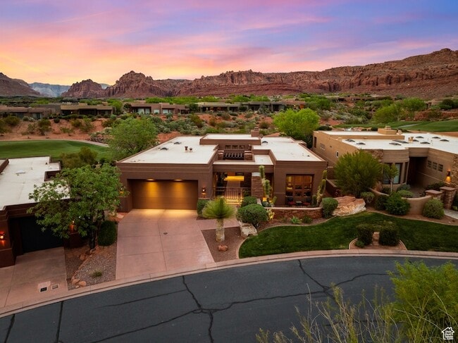 Building Photo - 2410 W Entrada Trail