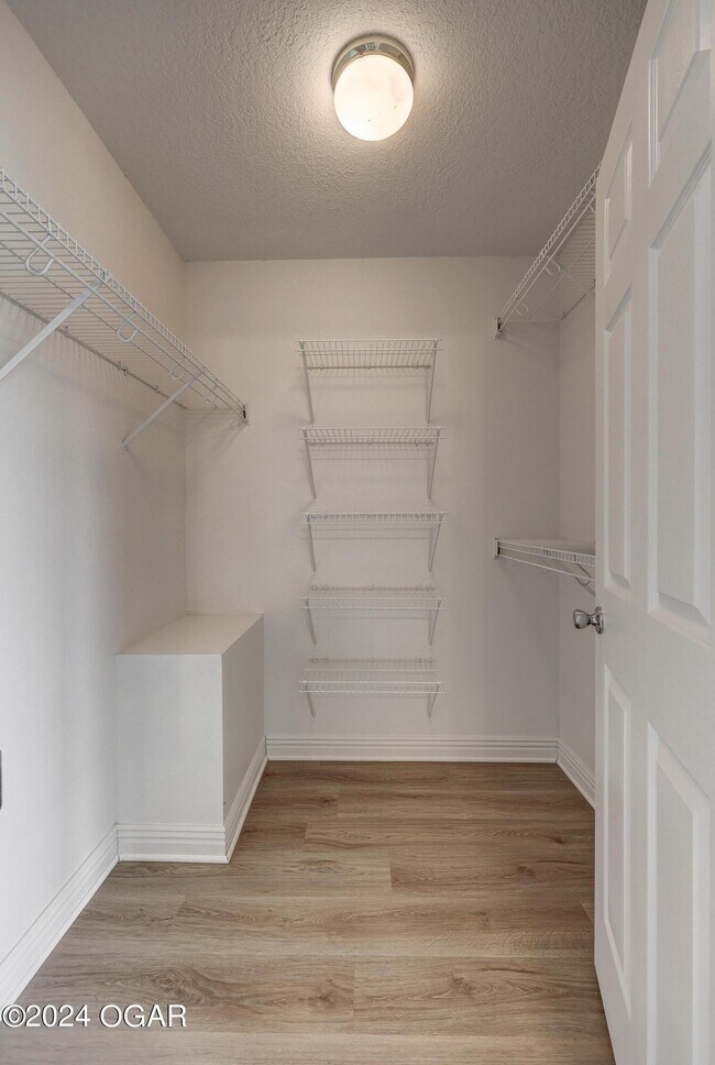 Building Photo - 301 W Briarbrook Ln