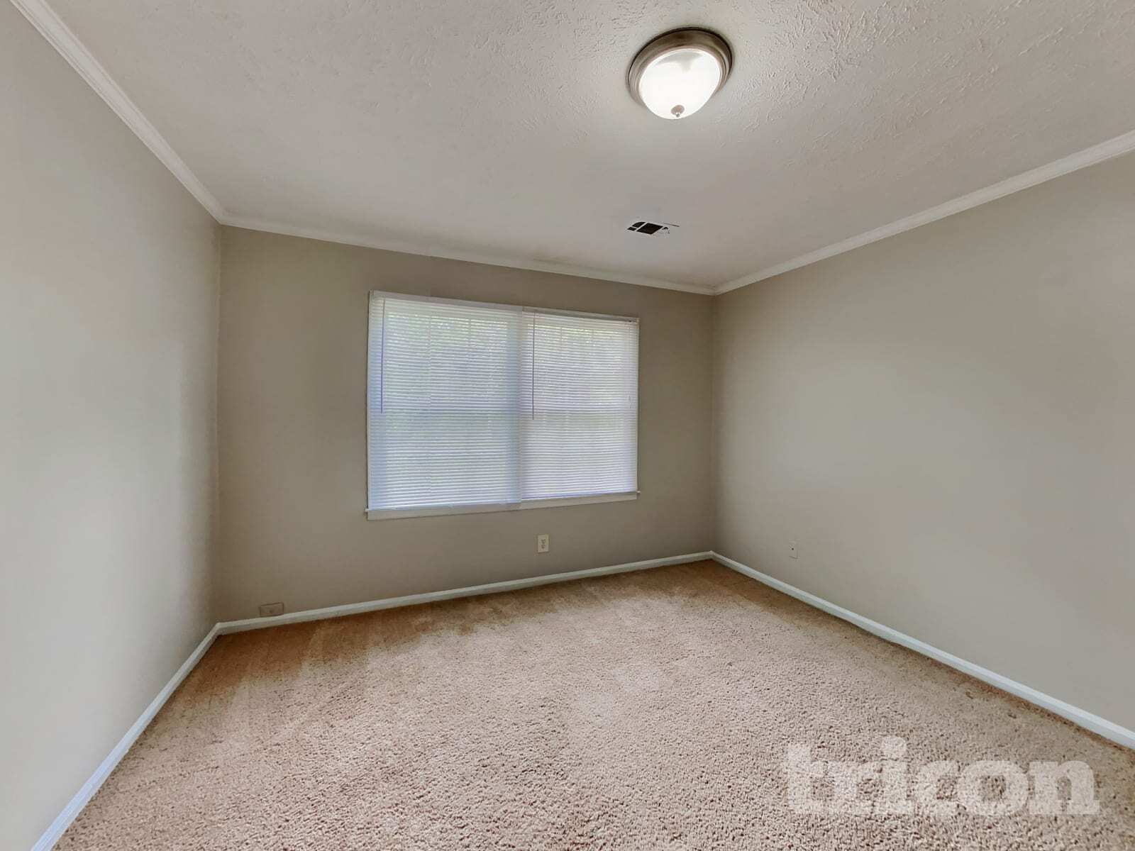 Building Photo - 5181 Vivid Dr SW