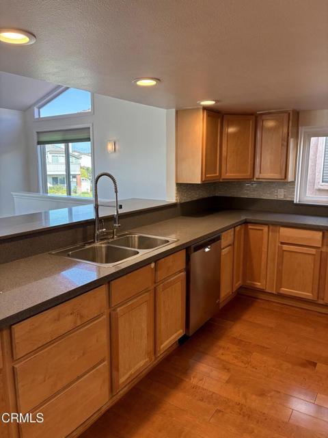 Building Photo - 3853 Sunset Ln
