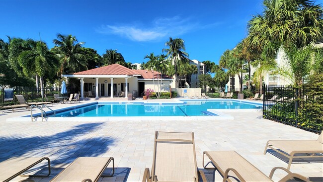 Building Photo - 1915 Lavers Cir