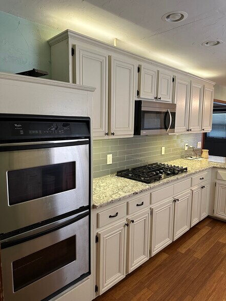 Building Photo - 17600 Durbin Park Rd