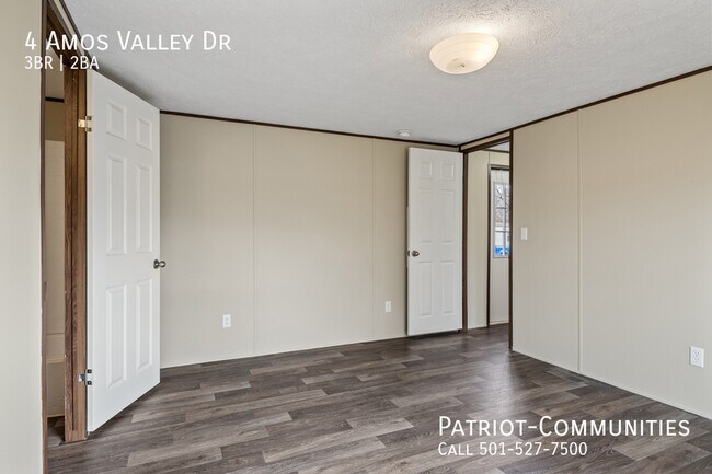 Building Photo - 4 Amos Valley Dr