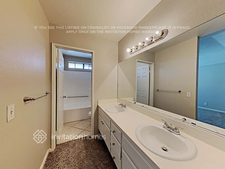 Building Photo - 11755 Burl Dr