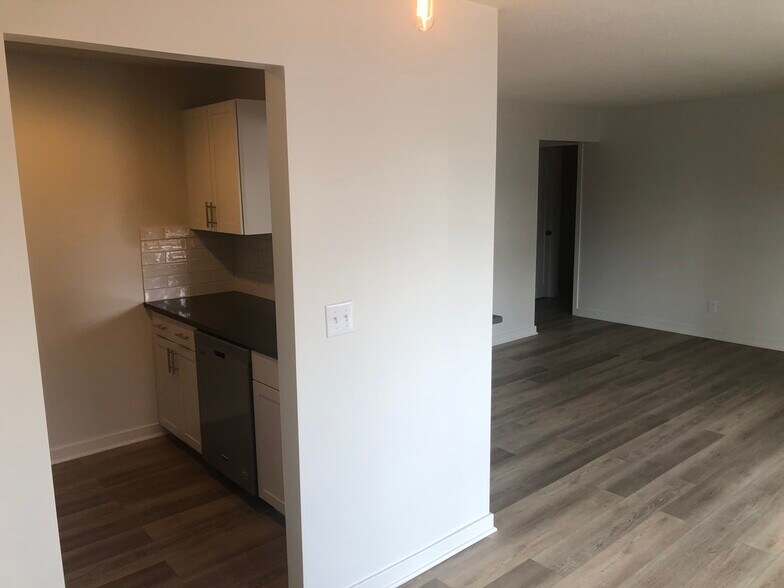 Building Photo - 4515 Jefferson St