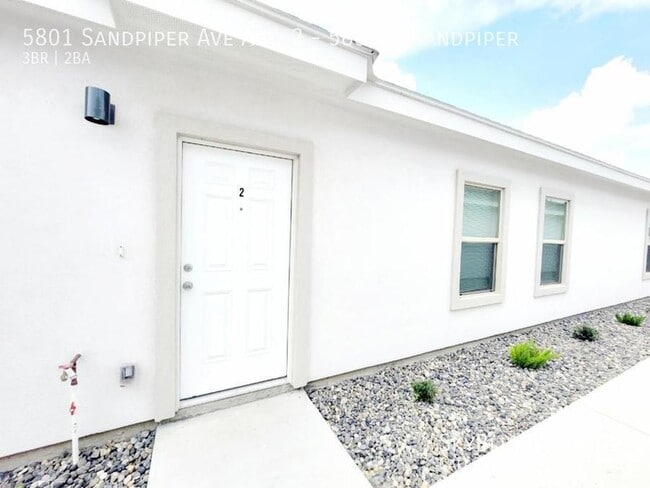 Building Photo - 5801 Sandpiper Ave