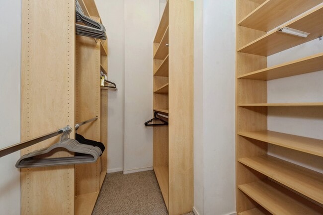 Building Photo - 2024 S Wabash Ave