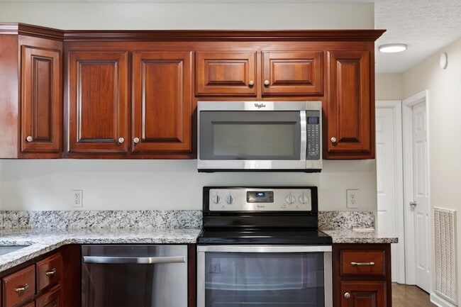 Building Photo - 235 Savely Dr