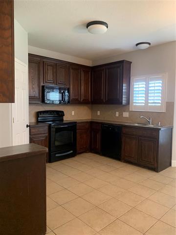 Building Photo - 10905 Braemoor Dr
