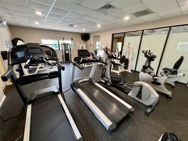 Building Photo - 1328 Pasadena Ave S