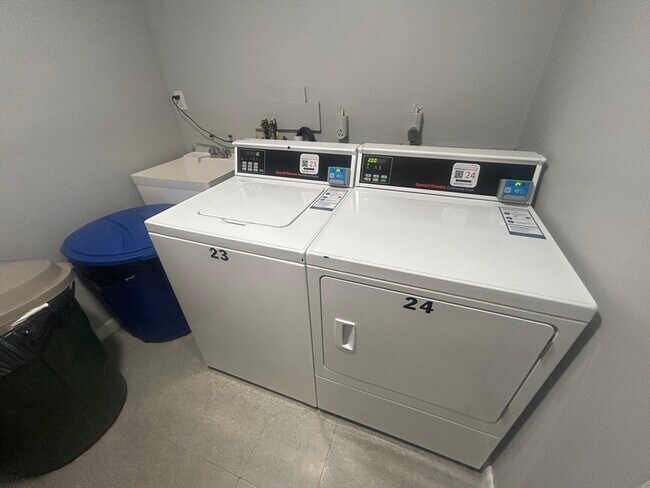 Building Photo - 34 Hamilton Rd