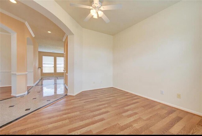 Building Photo - 13130 Georgetown Dr