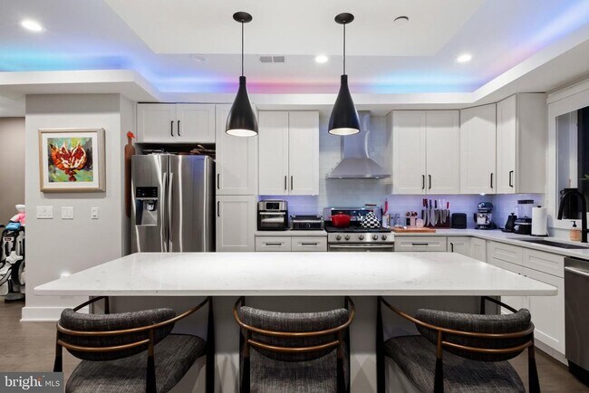 Building Photo - 1121 Earl St